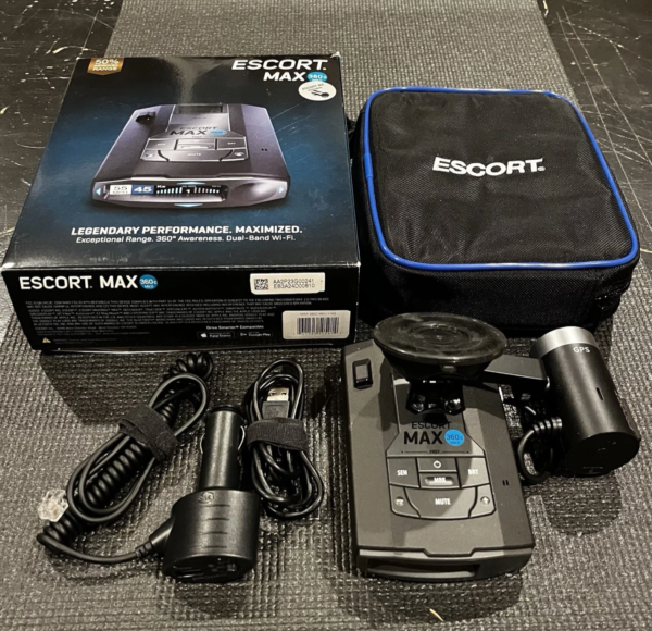 Escort - MAX 360c MKII Radar and
Laser Detector and M2 Smart Dash Cam - Image 4